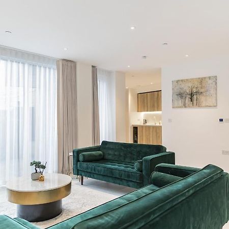 Luxury Spacious Flat With Communal Gardens And Parking London Eksteriør billede